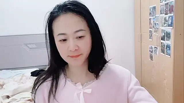 Snapshot of fanfan-FF chatting on 02/06/25, 10:00 fanfan-FF online show from 02/06/25, 10:00