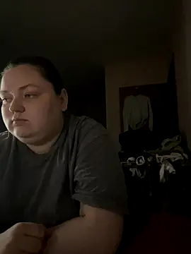 Snapshot of Alex_m chatting on 10/17/25, 05:37 Alex m online show from 10/17/25, 05:37