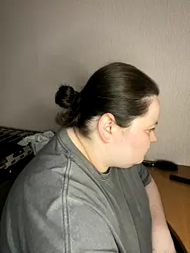 Snapshot of Alex_m chatting on 10/24/25, 06:15 Alex m online show from 10/24/25, 06:15