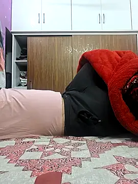 Snapshot of kokakrish chatting on 10/27/25, 05:28 kokakrish online show from 10/27/25, 05:28