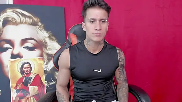 Snapshot of pettergrey1 chatting on 03/18/25, 10:48 pettergrey1 online show from 03/18/25, 10:48