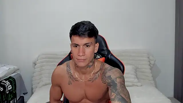 Snapshot of pettergrey1 chatting on 01/13/26, 09:20 pettergrey1 online show from 01/13/26, 09:20