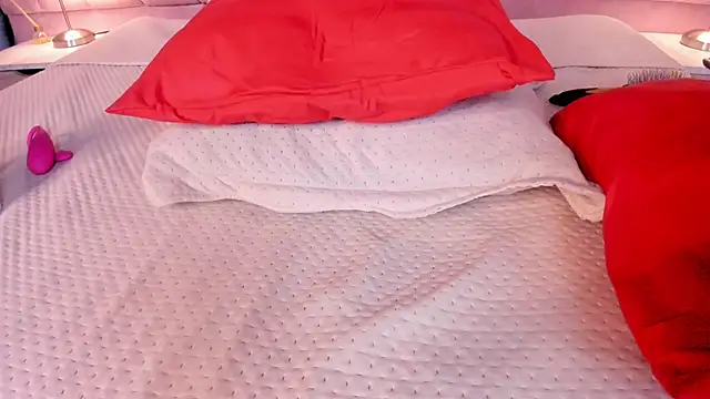 x milu online show from 02/24/25, 10:58