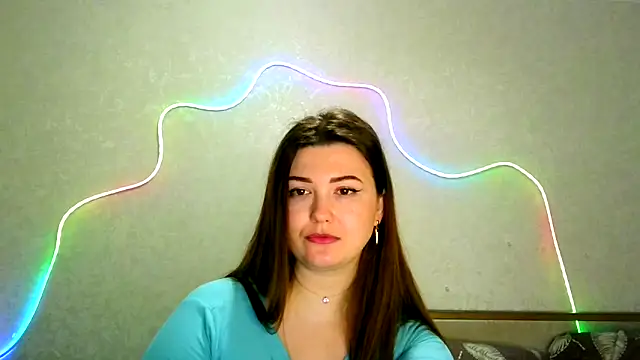 Snapshot of SeductiveTati chatting on 12/19/25, 03:35 SeductiveTati online show from 12/19/25, 03:35