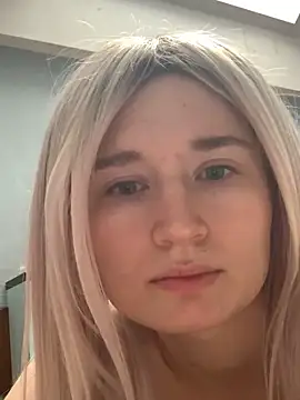 Snapshot of Charlotteeroseee chatting on 02/02/25, 11:08 Charlotteeroseee online show from 02/02/25, 11:08