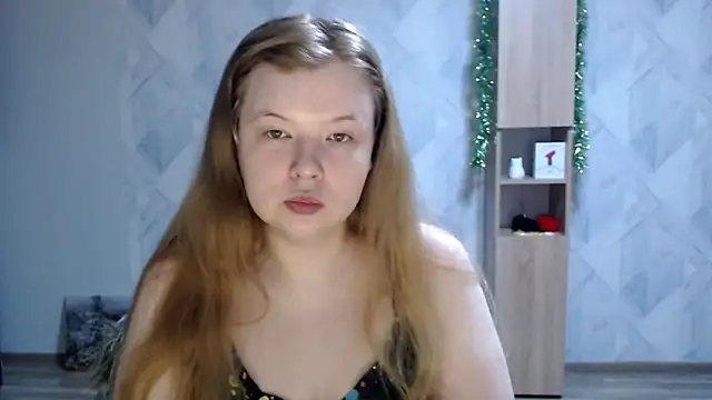 Snapshot of Melina_Hot9 chatting on 12/21/25, 05:36 Melina Hot9 online show from 12/21/25, 05:36