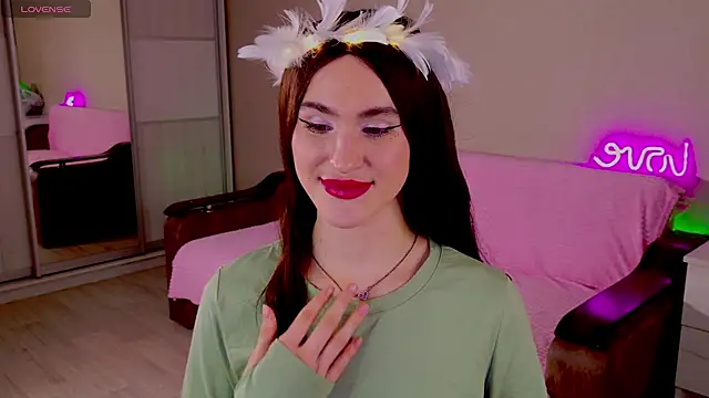 Snapshot of FridaCure chatting on 01/10/25, 07:21 FridaCure online show from 01/10/25, 07:21