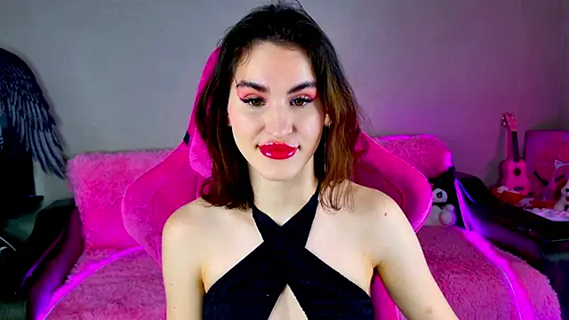 Snapshot of FridaCure chatting on 03/06/25, 05:14 FridaCure online show from 03/06/25, 05:14