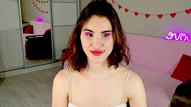 Snapshot of FridaCure chatting on 03/16/25, 10:20 FridaCure online show from 03/16/25, 10:20