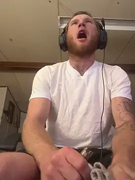 Snapshot of dcockell chatting on 11/03/25, 07:42 dcockell online show from 11/03/25, 07:42