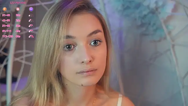 Snapshot of FlairCunard chatting on 12/01/24, 07:36 FlairCunard online show from 12/01/24, 07:36