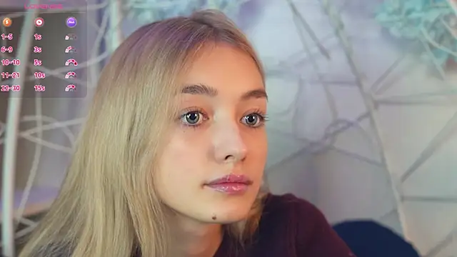 Snapshot of FlairCunard chatting on 12/13/24, 03:11 FlairCunard online show from 12/13/24, 03:11