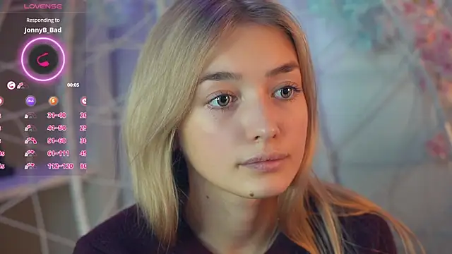 Snapshot of FlairCunard chatting on 12/13/24, 09:20 FlairCunard online show from 12/13/24, 09:20