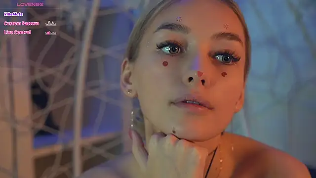 Snapshot of FlairCunard chatting on 12/21/24, 09:36 FlairCunard online show from 12/21/24, 09:36