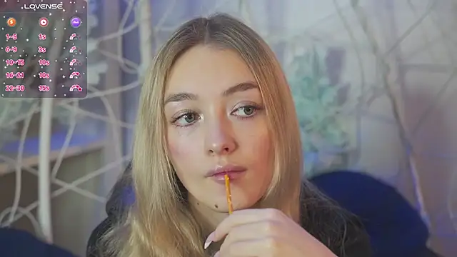 Snapshot of FlairCunard chatting on 01/29/25, 03:58 FlairCunard online show from 01/29/25, 03:58