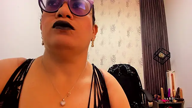 Snapshot of brigittemiller chatting on 03/12/25, 03:51 brigittemiller online show from 03/12/25, 03:51