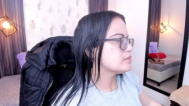 Snapshot of brigittemiller chatting on 09/11/25, 04:18 brigittemiller online show from 09/11/25, 04:18