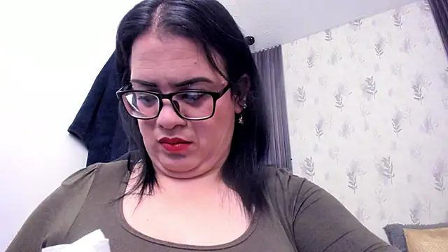 Snapshot of brigittemiller chatting on 11/04/25, 04:39 brigittemiller online show from 11/04/25, 04:39