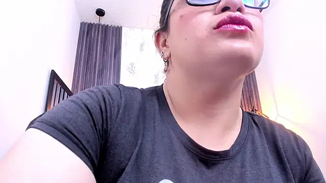 Snapshot of brigittemiller chatting on 11/07/25, 03:45 brigittemiller online show from 11/07/25, 03:45