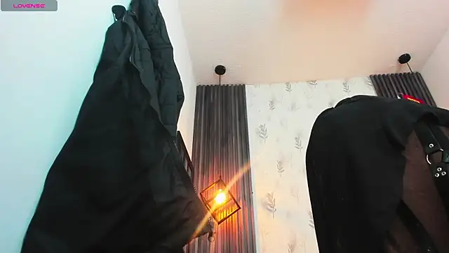 Snapshot of brigittemiller chatting on 12/01/25, 04:23 brigittemiller online show from 12/01/25, 04:23