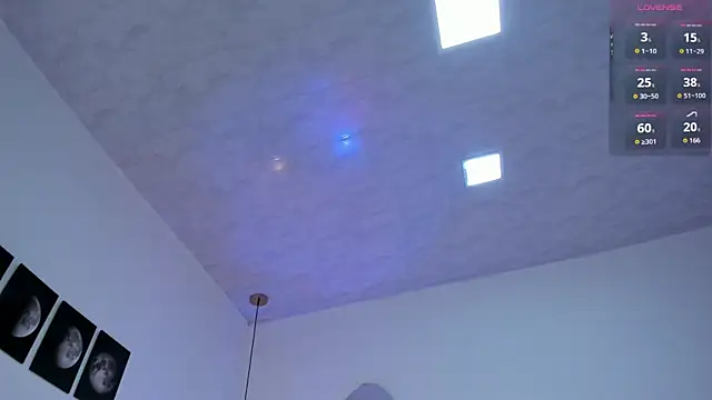 zoe rivers online show from 10/10/25, 12:53