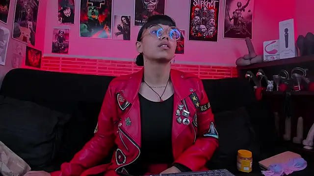 lilith-deveraux online show from 09/26/25, 01:59