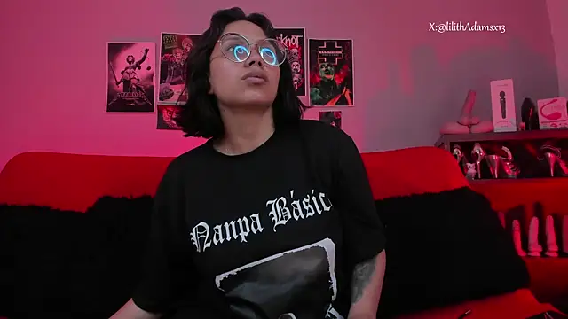 lilith-deveraux online show from 10/17/25, 03:03