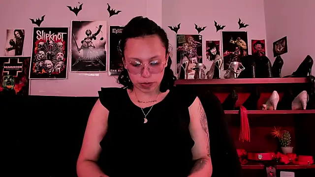 Snapshot of lilith-deveraux chatting on 06/23/26, 07:23 lilith-deveraux online show from 06/23/26, 07:23