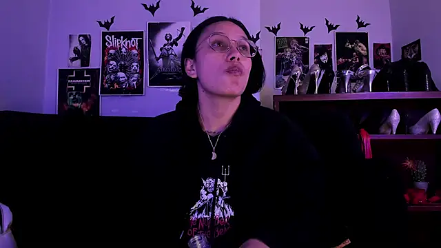 Snapshot of lilith-deveraux chatting on 06/30/26, 04:46 lilith-deveraux online show from 06/30/26, 04:46