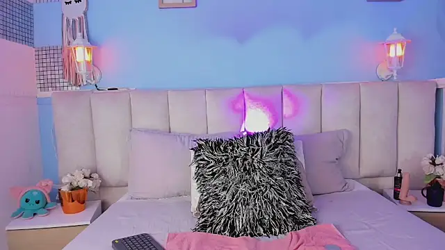 dayanne07 online show from 02/12/25, 08:18