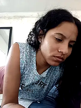 Karii-R online show from 11/27/25, 01:02