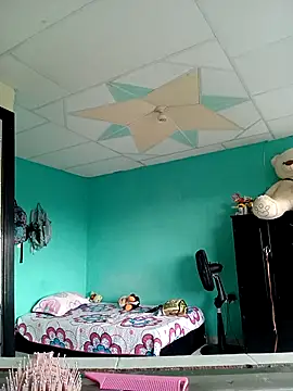 Karii-R online show from 03/19/26, 01:37