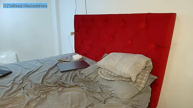 NicoDavisHere online show from 03/11/26, 10:49