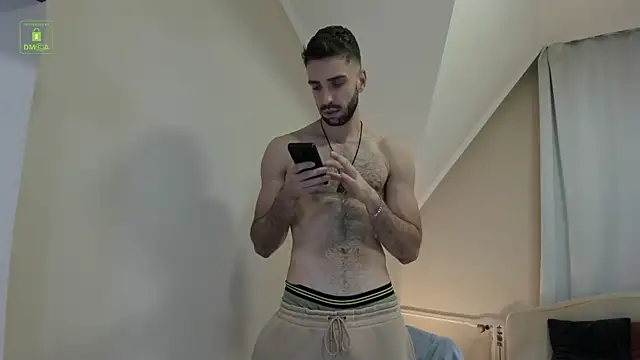 Snapshot of SILAS_EVANS chatting on 12/05/24, 06:21 SILAS EVANS online show from 12/05/24, 06:21