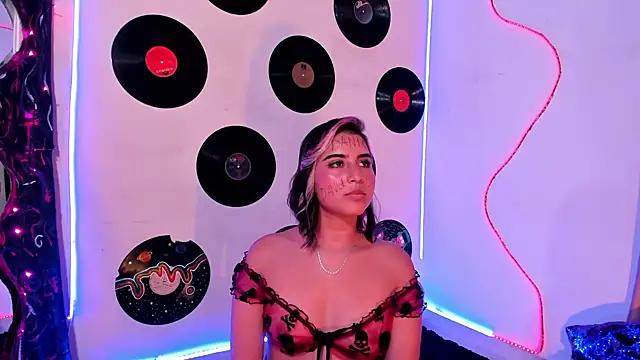  dahian14  online show from 01/11/25, 04:16