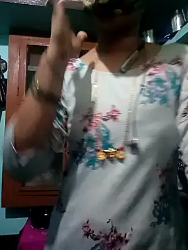 gunjan22 online show from 12/18/24, 06:10