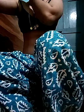 gunjan22 online show from 12/27/24, 04:10