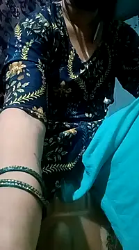 gunjan22 online show from 01/03/25, 04:16