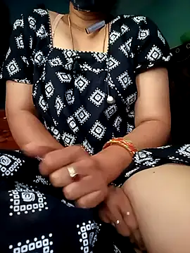 gunjan22 online show from 03/17/25, 05:12