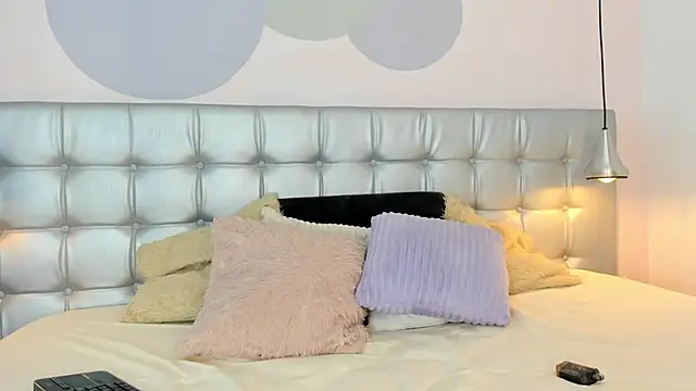 Axel brunette1 online show from 02/17/25, 07:53