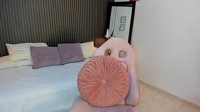 Axel brunette1 online show from 03/22/26, 11:41