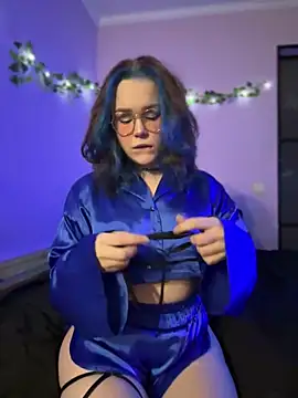 MaddisonHaas online show from 12/21/24, 07:06