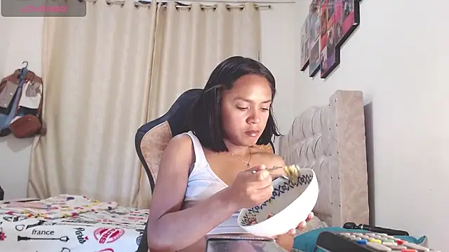 Samary thomas online show from 01/17/25, 01:04