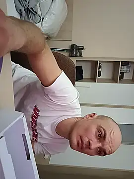 uleglasuczPL online show from 01/23/25, 01:08