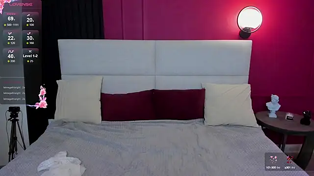 KetrinWhite online show from 10/15/25, 01:28