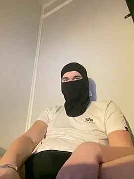 Snapshot of kevin344112 chatting on 02/01/25, 11:48 kevin344112 online show from 02/01/25, 11:48