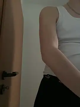 Snapshot of kevin344112 chatting on 03/01/25, 12:12 kevin344112 online show from 03/01/25, 12:12