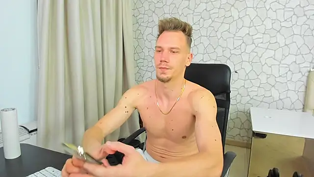 MateoBenjaminX online show from 02/05/25, 07:53