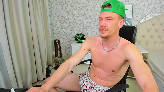 MateoBenjaminX online show from 03/11/25, 08:53