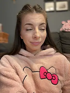 Mia Ethan online show from 12/20/24, 02:16